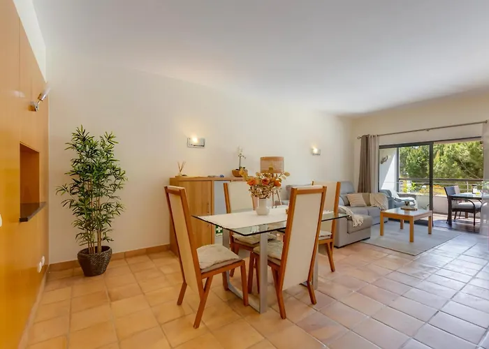 Appartement Elegant In With Pool