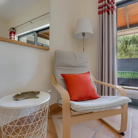 Appartamento Elegant In With Pool Lagos