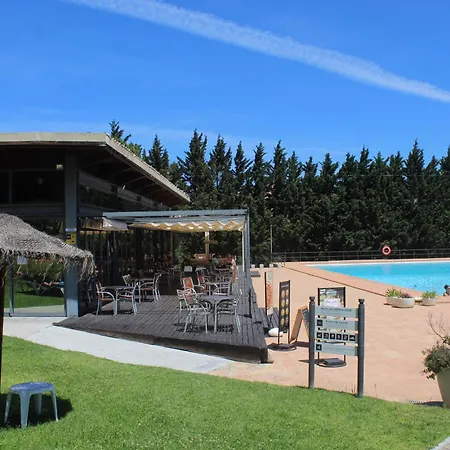 Appartamento Elegant In With Pool Lagos