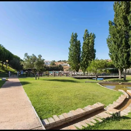 Elegant In With Pool *