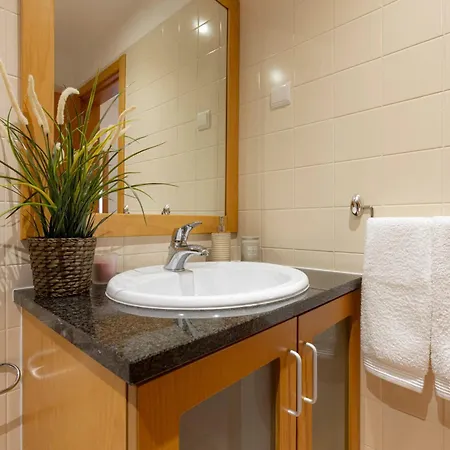 Elegant In With Pool לאגוּ‏ש